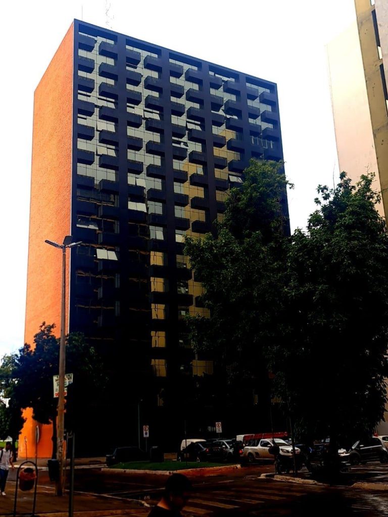 Fachada do Edificio Gilberto Salomao, onde fica a unidade da Omikron em Brasilia